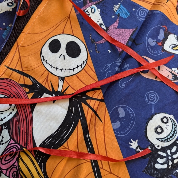 Nwot Disney the nightmare before Christmas 36"  tree skirt - Picture 2 of 4